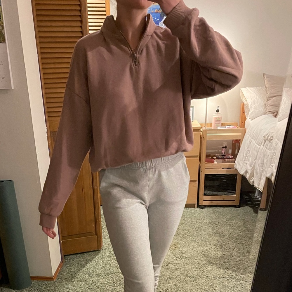 American Eagle Mauve Quarter Zip